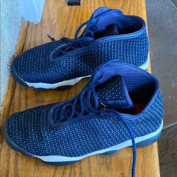 Air Jordan Horizon Off-court shoes - Picture 2 of 7